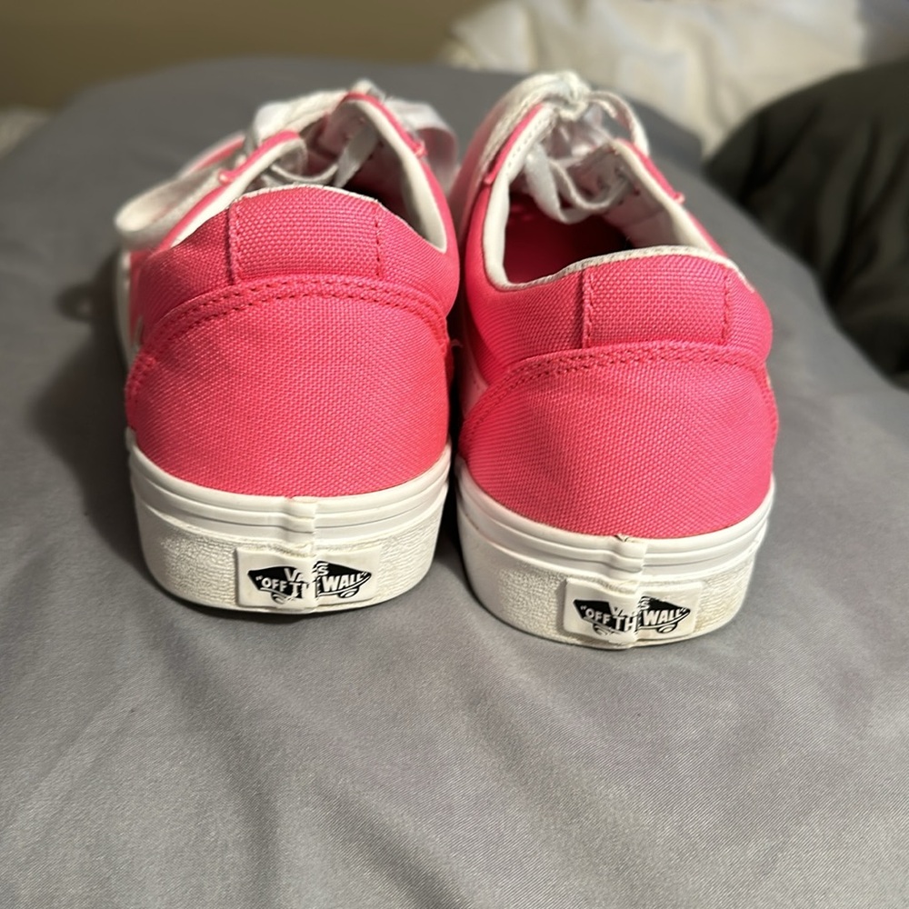 Vans - Picture 3 of 5